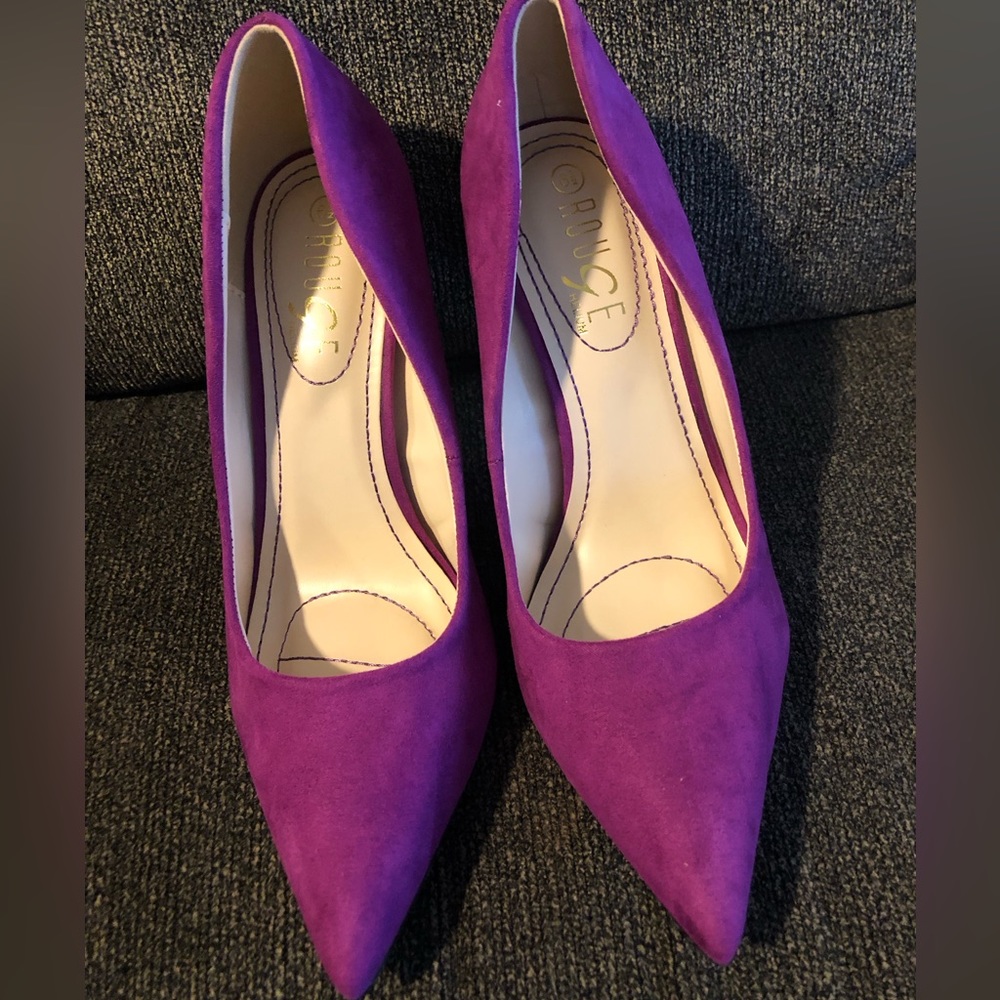 Purple Pumps